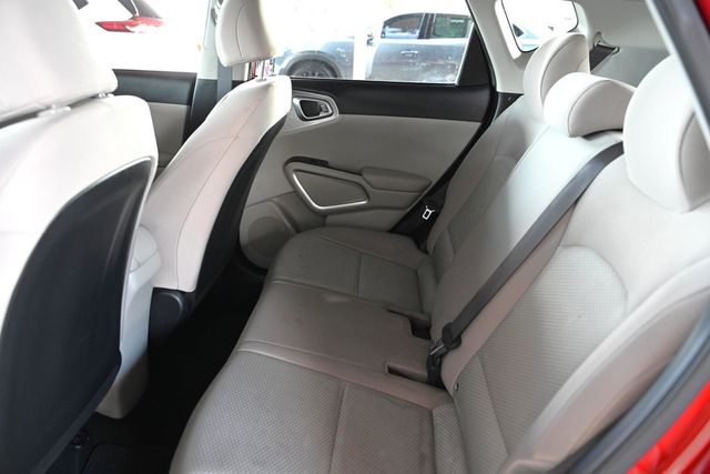 2023 Kia Soul LX IVT - 22936629 - 19