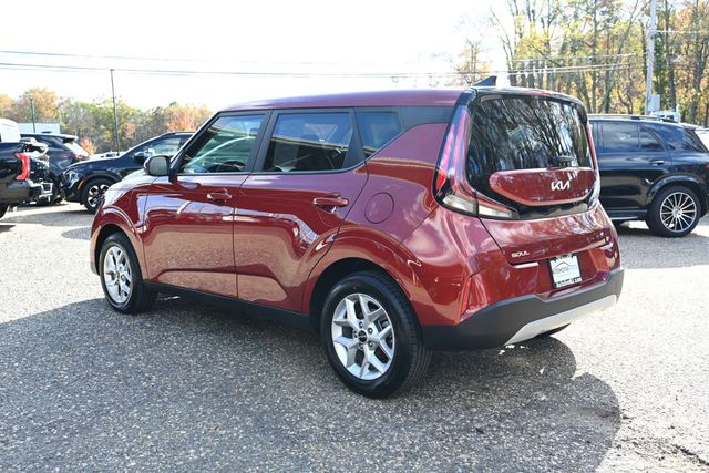 2023 Kia Soul LX IVT - 22936629 - 2