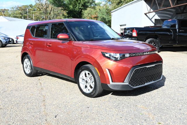 2023 Kia Soul LX IVT - 22936629 - 6