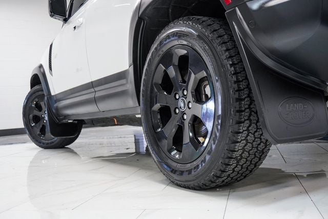 2023 Land Rover Defender 110 S AWD - 22852017 - 9