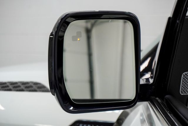 2023 Land Rover Defender 110 S AWD - 22852017 - 16