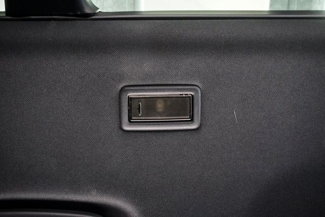 2023 Land Rover Defender 110 S AWD - 22852017 - 22