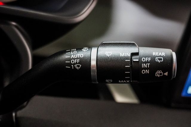 2023 Land Rover Defender 110 S AWD - 22852017 - 29