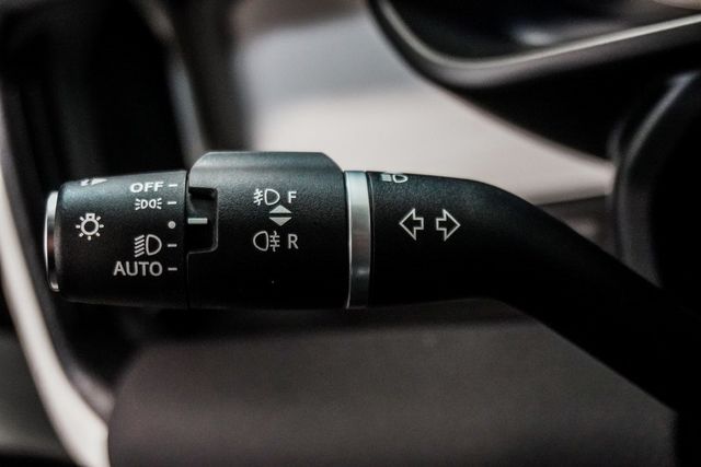 2023 Land Rover Defender 110 S AWD - 22852017 - 30