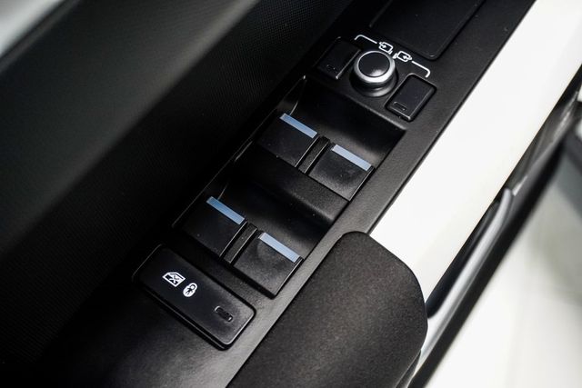 2023 Land Rover Defender 110 S AWD - 22852017 - 34