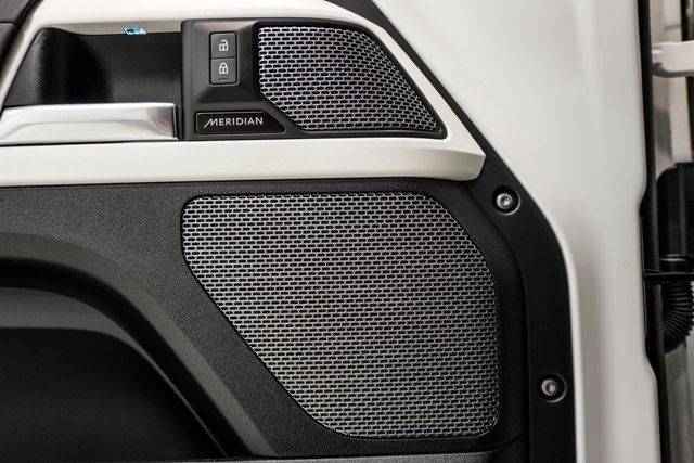 2023 Land Rover Defender 110 S AWD - 22852017 - 35