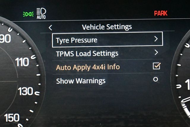 2023 Land Rover Defender 110 SE AWD - 22789546 - 48