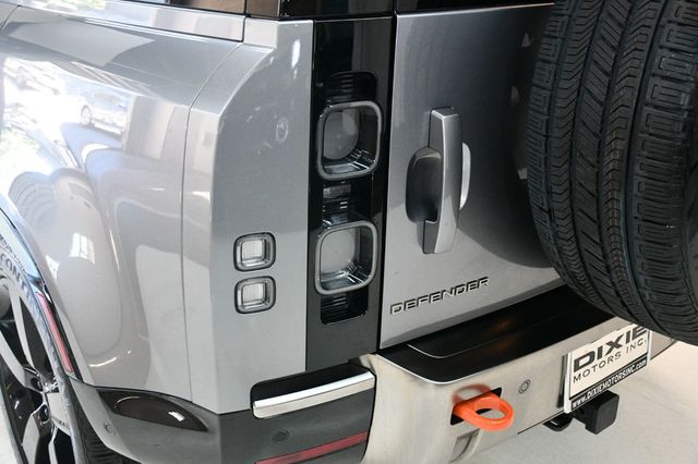 2023 Land Rover Defender 110 X AWD - 22931485 - 13