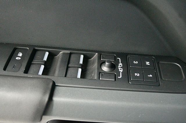 2023 Land Rover Defender 110 X AWD - 22931485 - 74