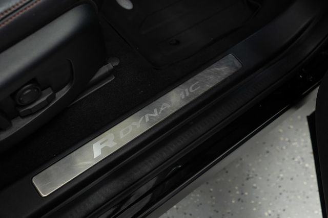 2023 Land Rover Discovery Sport S R-Dynamic 4WD - 22938603 - 11