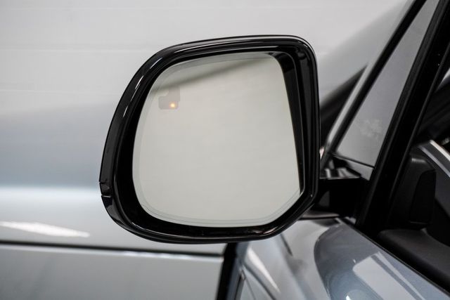 2023 Land Rover Range Rover P400 SE SWB - 22858198 - 17