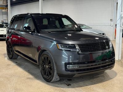 2023 Land Rover Range Rover SE's photo