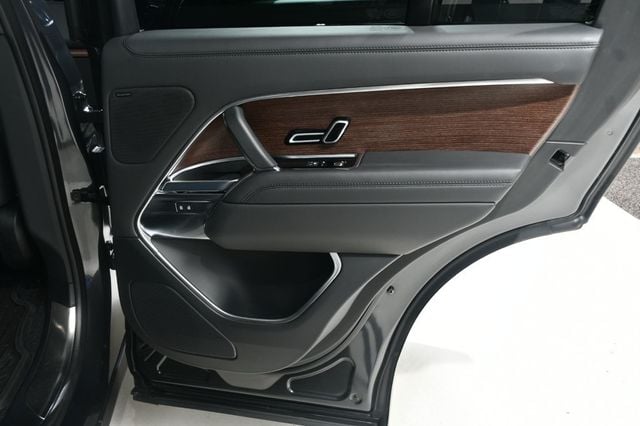 2023 Land Rover Range Rover P530 SE SWB - 22937471 - 24