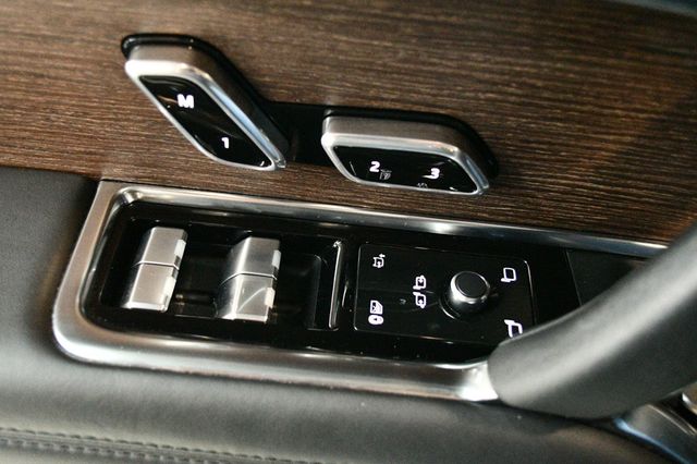 2023 Land Rover Range Rover P530 SE SWB - 22937471 - 66