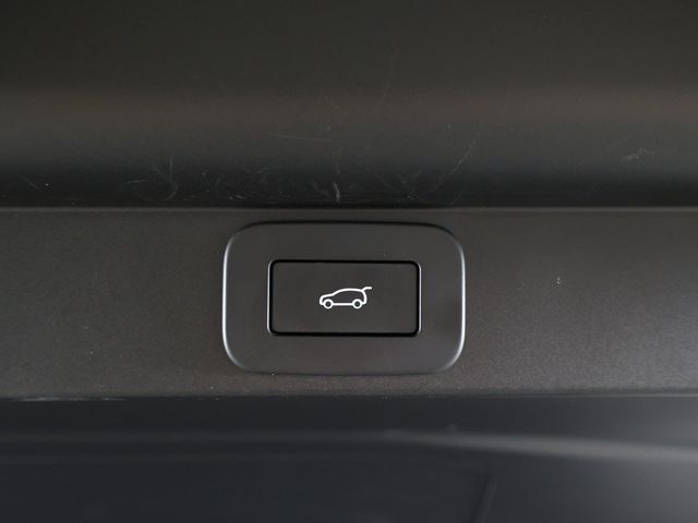 2023 Land Rover Range Rover SV SWB - 22866656 - 21