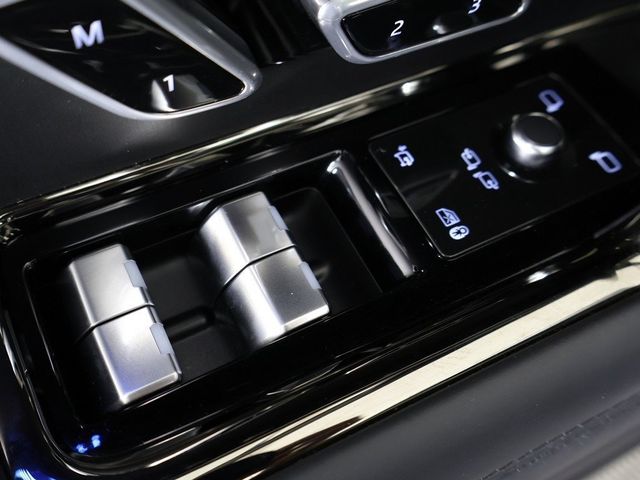 2023 Land Rover Range Rover SV SWB - 22866656 - 42