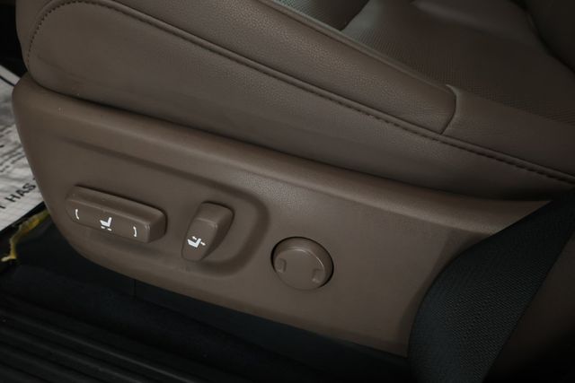 2023 Lexus GX GX 460 Premium 4WD with Heated Steering Wheel - 22930951 - 8