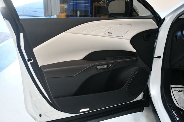 2023 Lexus RX 2023 LEXUS RX350 LUXURY-WHITE/TAN - 22922771 - 17