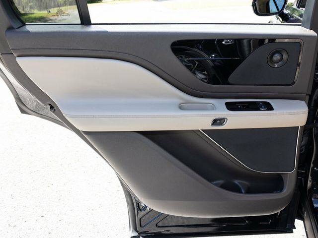 2023 Lincoln Aviator Reserve, Illumination Package, 22" Wheels, Elements Package Plus - 22898785 - 53