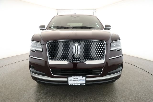 2023 Lincoln Navigator Reserve 4x4 with Equipment Group 201A & 22'' 12-Spoke Wheels - 22931416 - 1