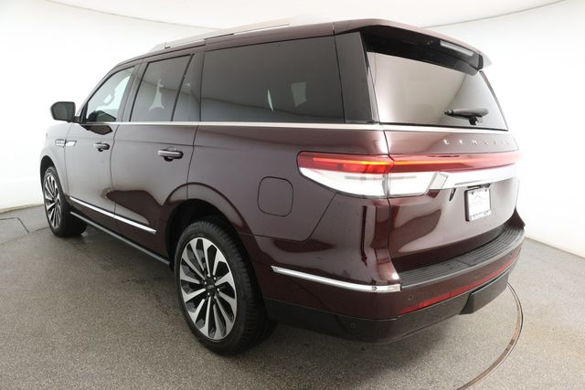 2023 Lincoln Navigator Reserve 4x4 with Equipment Group 201A & 22'' 12-Spoke Wheels - 22931416 - 5