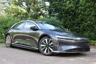 2023 Lucid Air Touring's photo