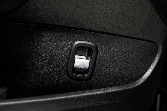 2023 Mercedes-Benz C-Class C 300 4MATIC Sedan - 22916089 - 38