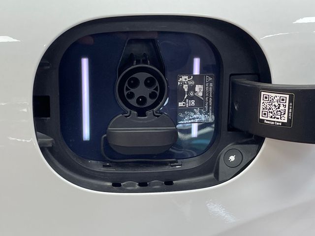 2023 Mercedes-Benz EQE EQE 350 4MATIC+ Sedan - 22937064 - 24