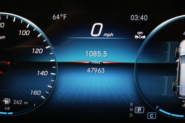 2023 Mercedes-Benz GLB GLB 250 4MATIC SUV with Premium Package & Panorama Roof - 22939470 - 10