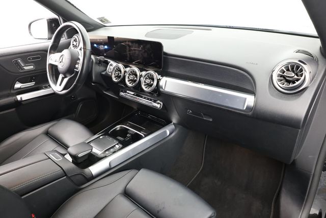 2023 Mercedes-Benz GLB GLB 250 4MATIC SUV with Premium Package & Panorama Roof - 22939470 - 19