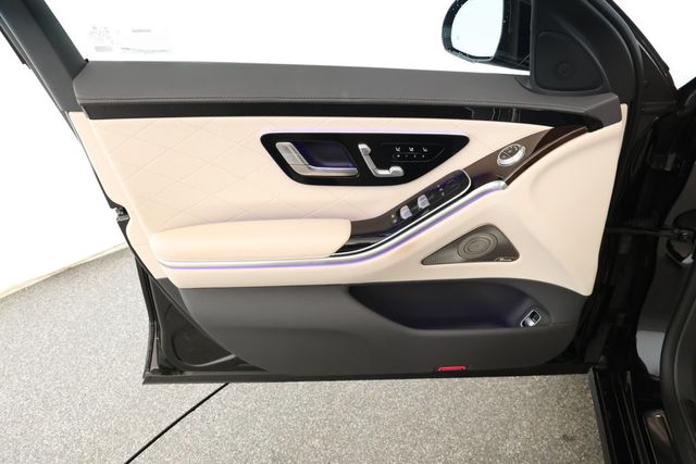 2023 Mercedes-Benz S-Class S 580 4MATIC Sedan with Warmth & Comfort Package - 22929417 - 8