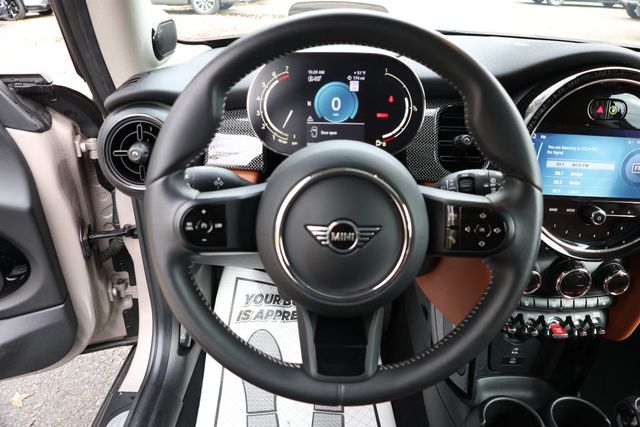 2023 MINI Cooper S Hardtop 2 Door Cooper S, Iconic Trim with Chesterfield Leather Upholstery - 22939877 - 11