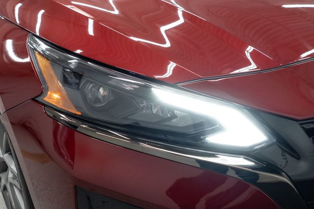 2023 Nissan Altima 2.0 SR Sedan - 22912935 - 36