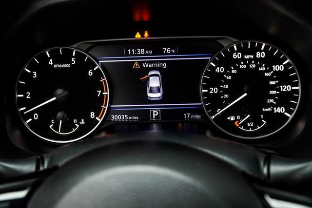 2023 Nissan Altima 2.5 SR Sedan - 22928866 - 30