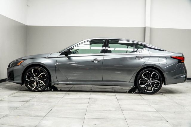 2023 Nissan Altima 2.5 SR Sedan - 22928866 - 8