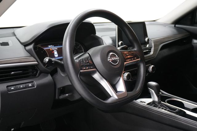 2023 Nissan Altima 2.5 SV Sedan - 22903539 - 8