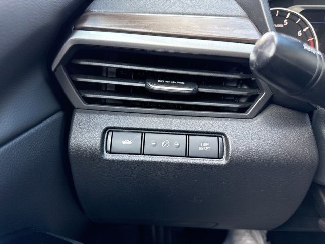 2023 Nissan Altima 2.5 SV Sedan - 22922474 - 17