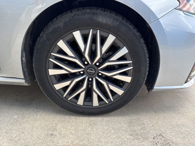 2023 Nissan Altima 2.5 SV Sedan - 22922474 - 18