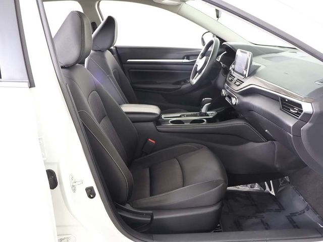 2023 Nissan Altima 2.5 SV Sedan - 22918099 - 27