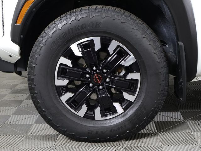 2023 Nissan Frontier Crew Cab 4x4 PRO-4X Automatic - 22921787 - 24
