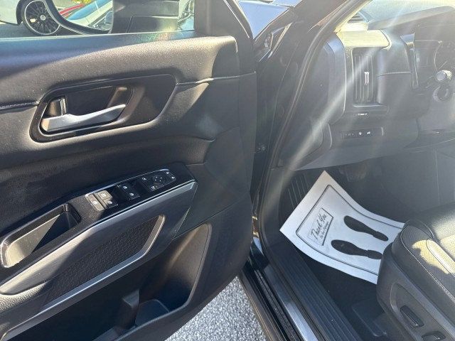 2023 Nissan Pathfinder SL 2WD - 22933735 - 19
