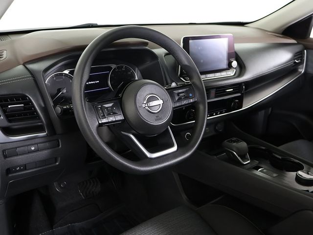2023 Nissan Rogue AWD SV - 22935618 - 24
