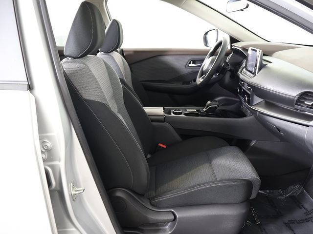 2023 Nissan Rogue AWD SV - 22935618 - 29