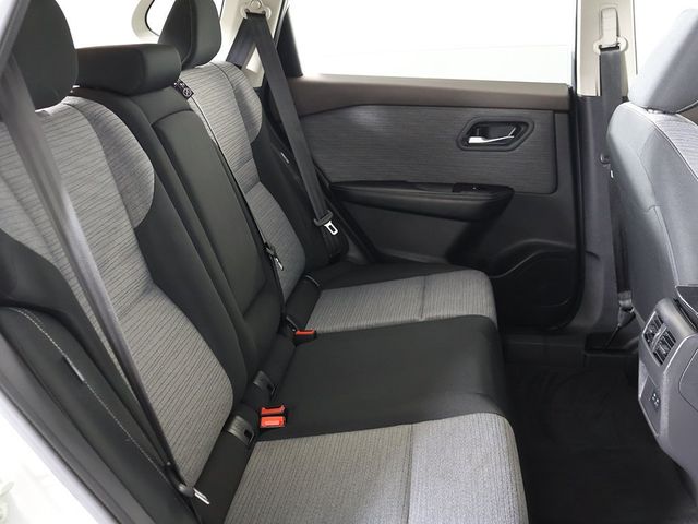 2023 Nissan Rogue AWD SV - 22935618 - 32
