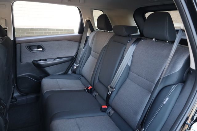 2023 Nissan Rogue AWD SV - 22866432 - 19