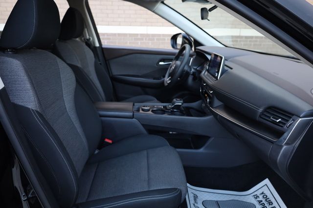 2023 Nissan Rogue AWD SV - 22866432 - 27