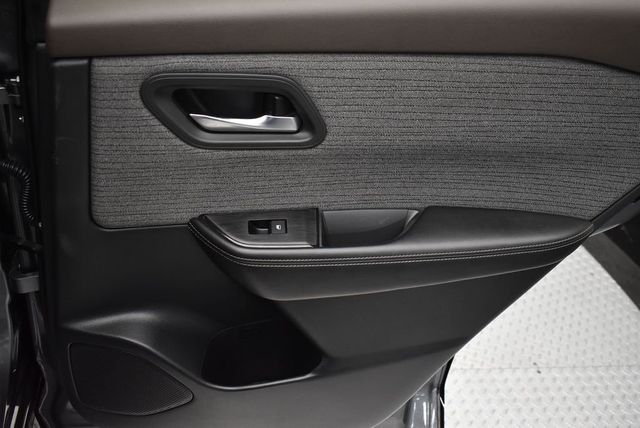 2023 Nissan Rogue AWD SV - 22936799 - 26