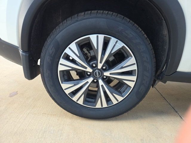 2023 Nissan Rogue FWD SV - 22911686 - 13