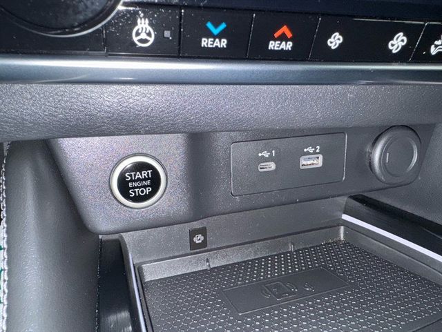 2023 Nissan Rogue Platinum AWD - 22929573 - 19