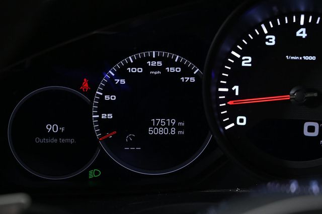 2023 Porsche Cayenne Platinum Edition - 22925199 - 13
